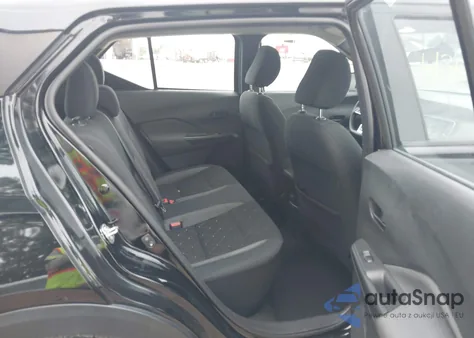 2019 Nissan Kicks S z USA, uszkodzony, nr VIN 3N1CP5CU7KL565844